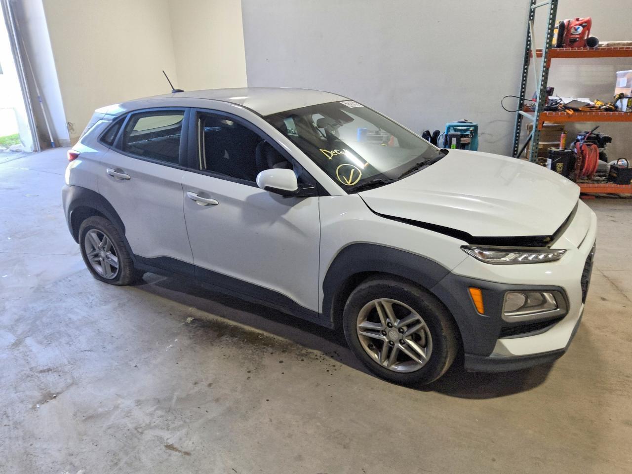 2020 HYUNDAI KONA SE — Фото 4 из 12
