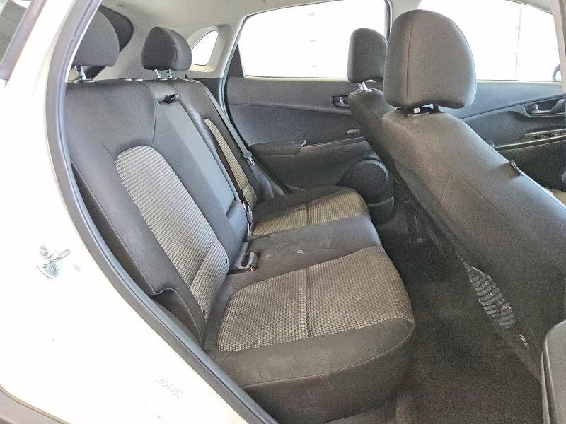 2020 HYUNDAI KONA SE — Фото 10 из 12