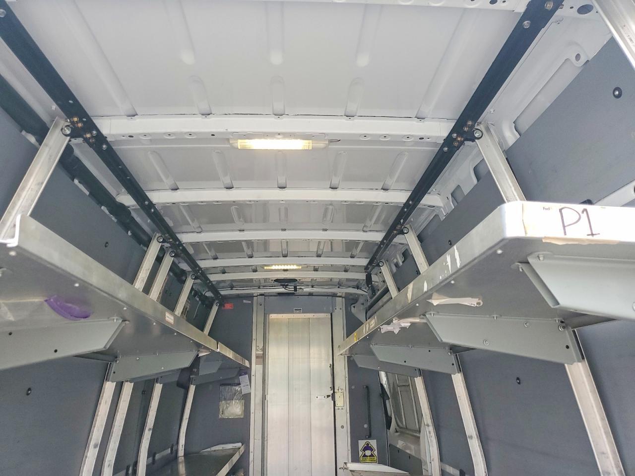 2012 MERCEDES-BENZ SPRINTER 2500 — Фото 10 из 13