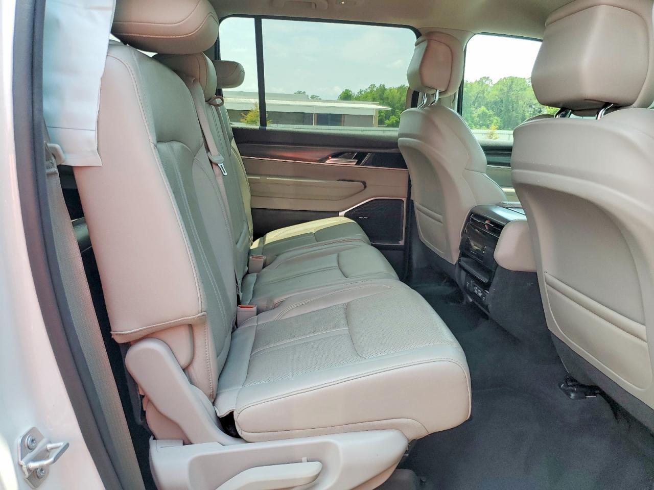 2024 JEEP WAGONEER SERIES II — Фото 11 из 13