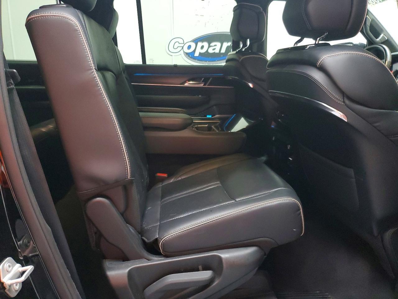 2024 JEEP GRAND WAGONEER L SERIES II — Фото 11 из 13
