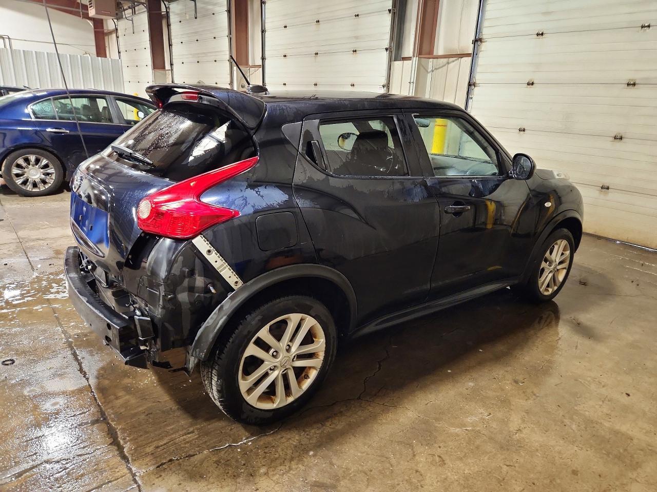 JN8AF5MR5CT108789 2012 NISSAN JUKE photo no. 3