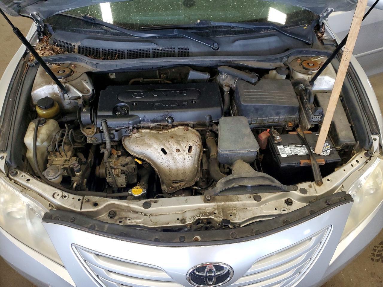 2009 TOYOTA CAMRY LE — Фото 11 из 12
