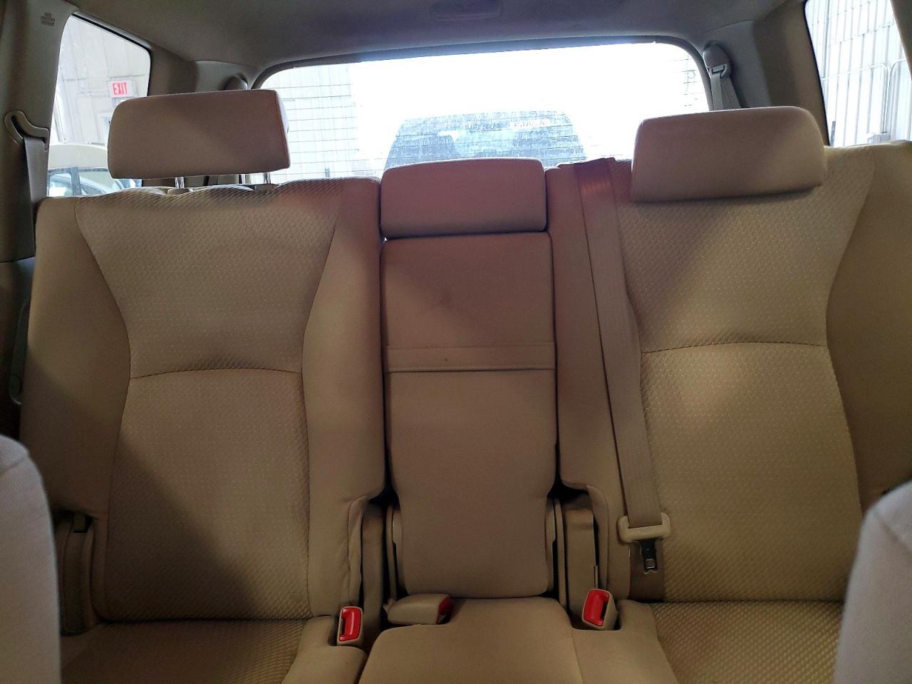 2005 TOYOTA HIGHLANDER BASE — Фото 10 из 13