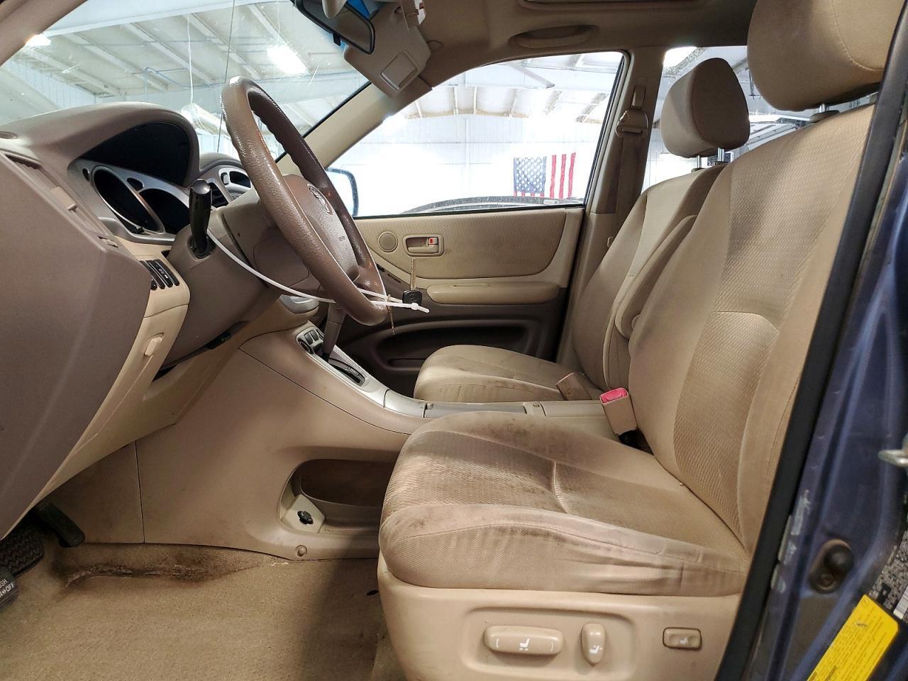 2005 TOYOTA HIGHLANDER BASE — Фото 7 из 13