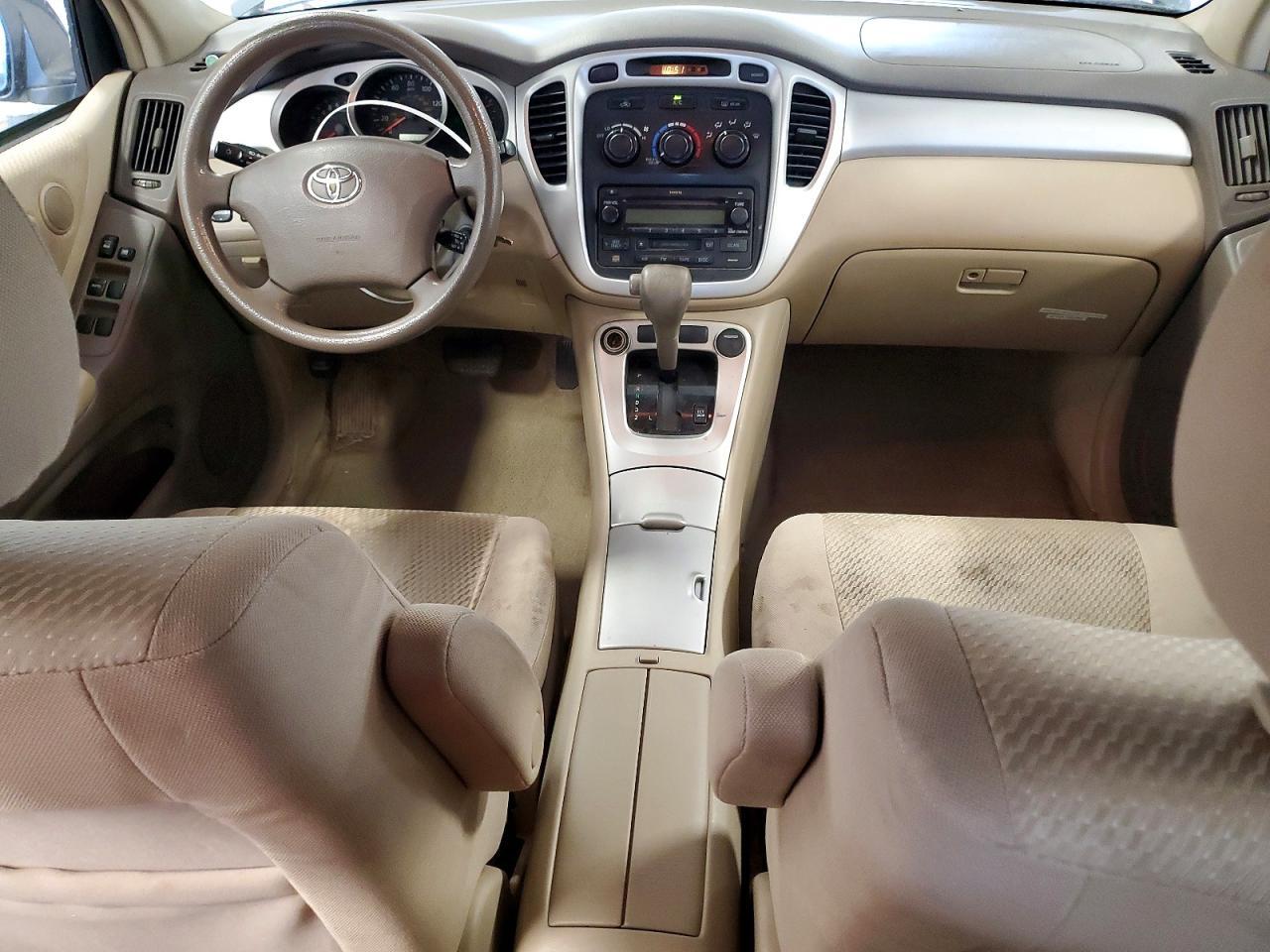 2005 TOYOTA HIGHLANDER BASE — Фото 8 из 13