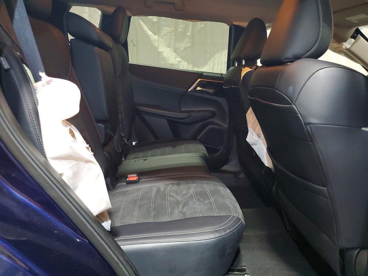 2024 MITSUBISHI OUTLANDER SE — Фото 11 из 13