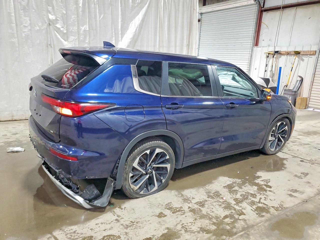2024 MITSUBISHI OUTLANDER SE — Фото 3 из 13
