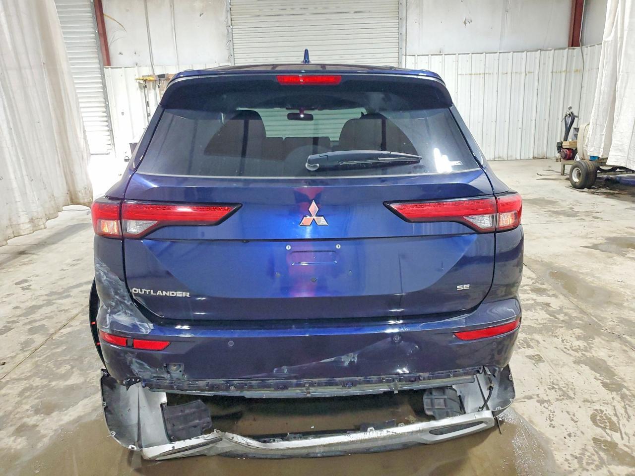 2024 MITSUBISHI OUTLANDER SE — Фото 6 из 13