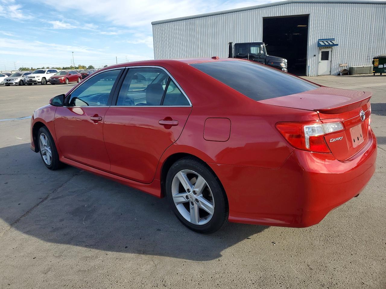 4T1BF1FK0CU534730 2012 TOYOTA CAMRY photo no. 2