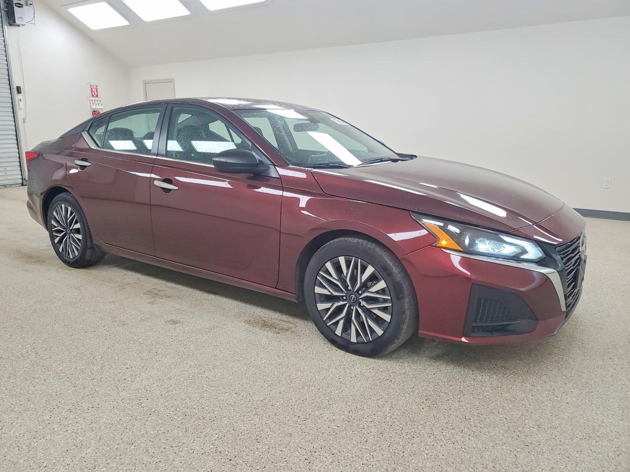 2024 NISSAN ALTIMA SV — Фото 4 из 12
