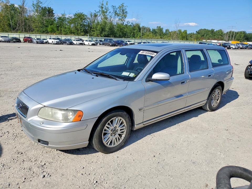 2005 VOLVO V70 YV1SW640252514555