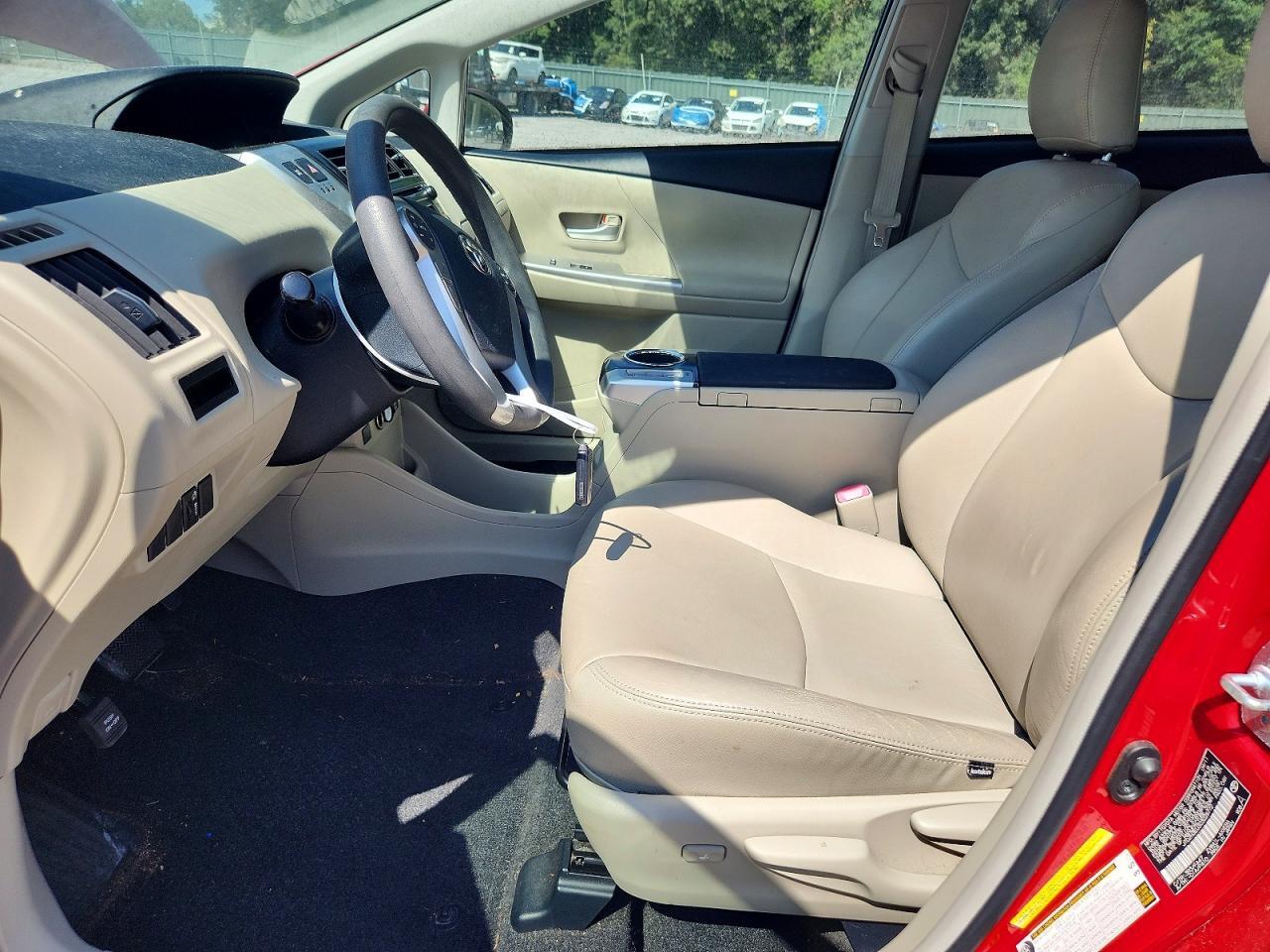 2012 TOYOTA PRIUS V THREE — Фото 7 из 12