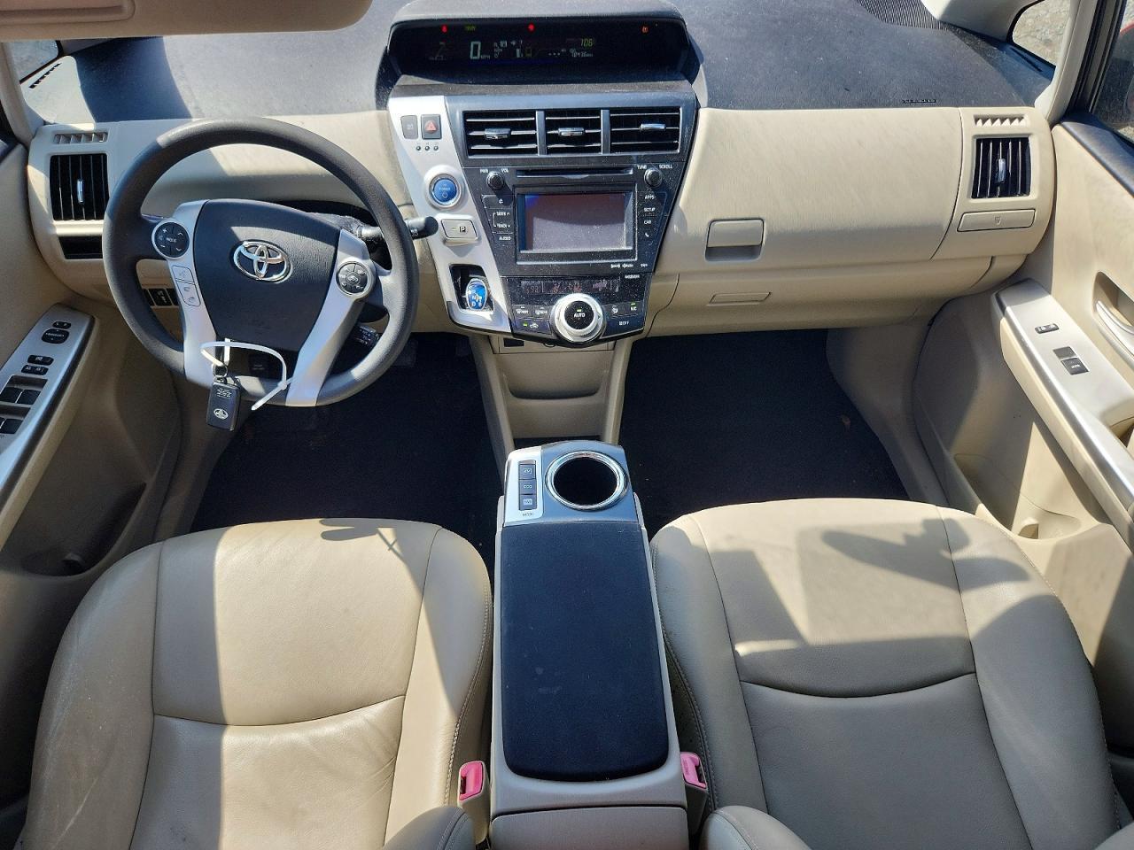 2012 TOYOTA PRIUS V THREE — Фото 8 из 12
