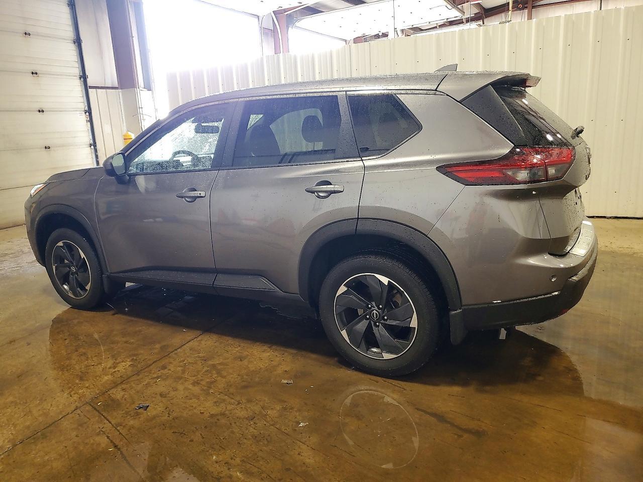 2024 NISSAN ROGUE SV — Фото 2 из 14