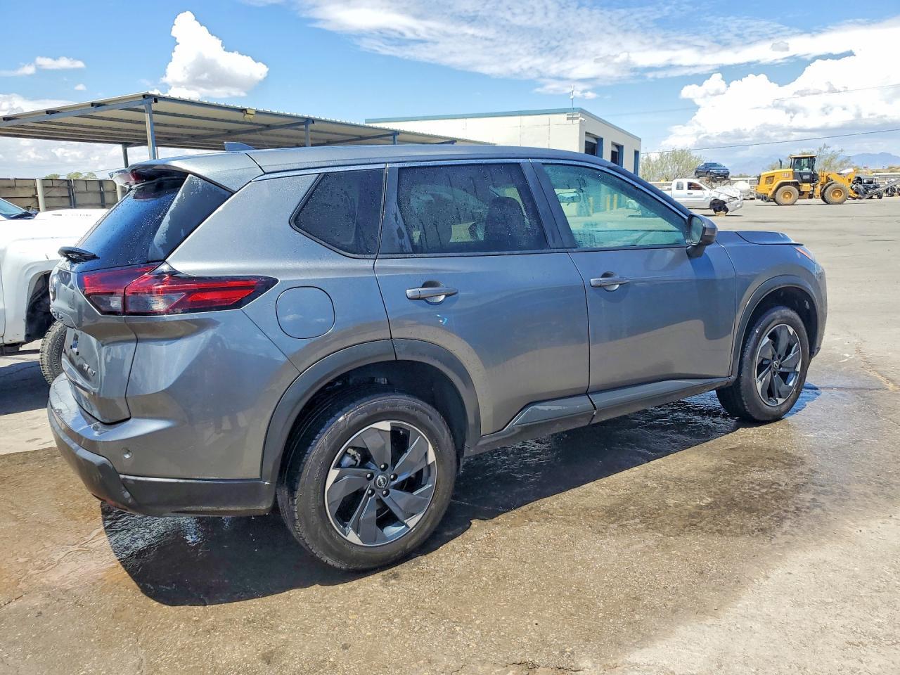2024 NISSAN ROGUE SV — Фото 3 из 13