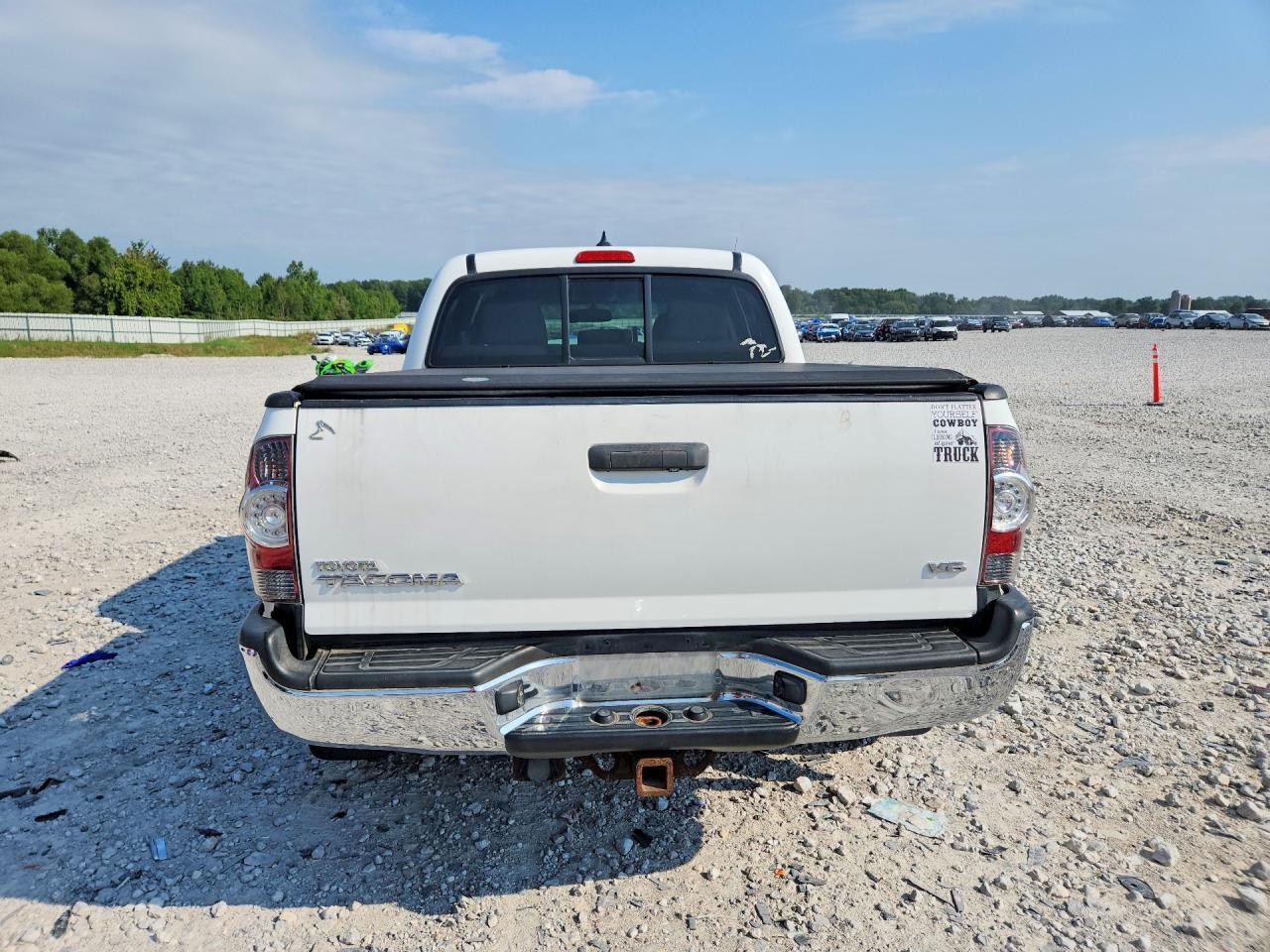 2012 TOYOTA TACOMA V6 — Фото 6 из 12