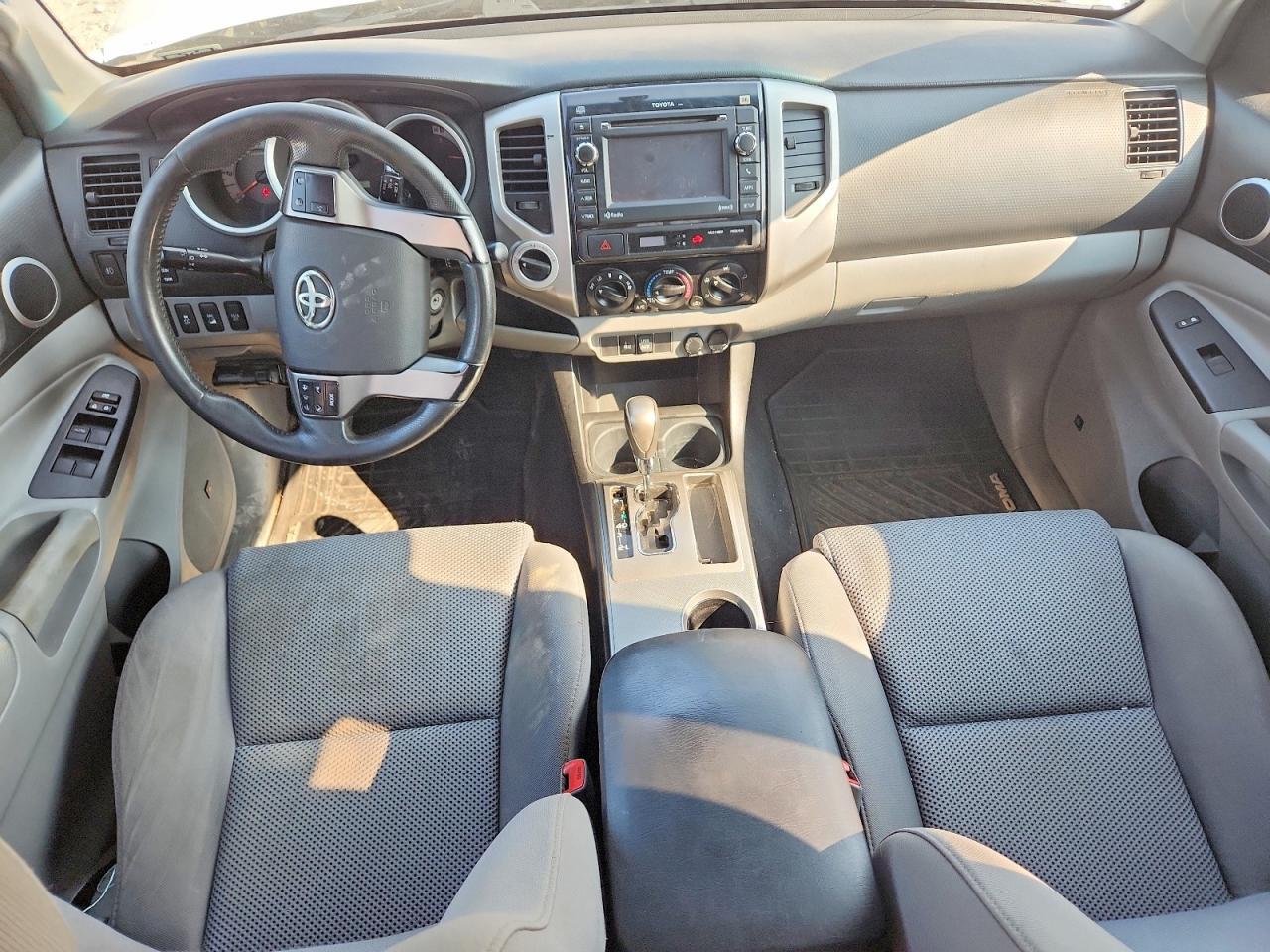 2012 TOYOTA TACOMA V6 — Фото 8 из 12