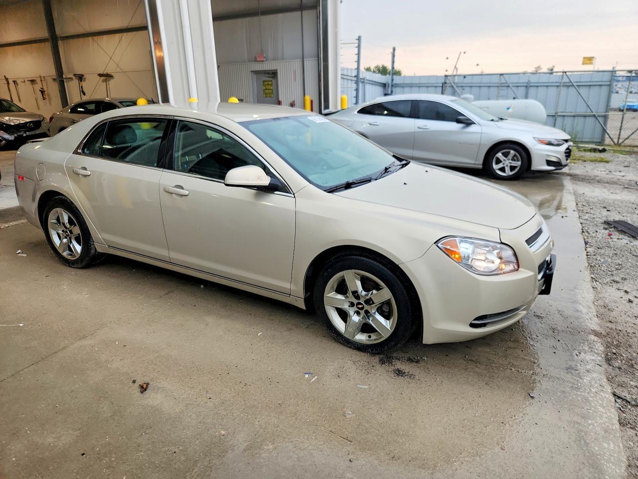 2010 CHEVROLET MALIBU 1LT — Фото 4 из 12