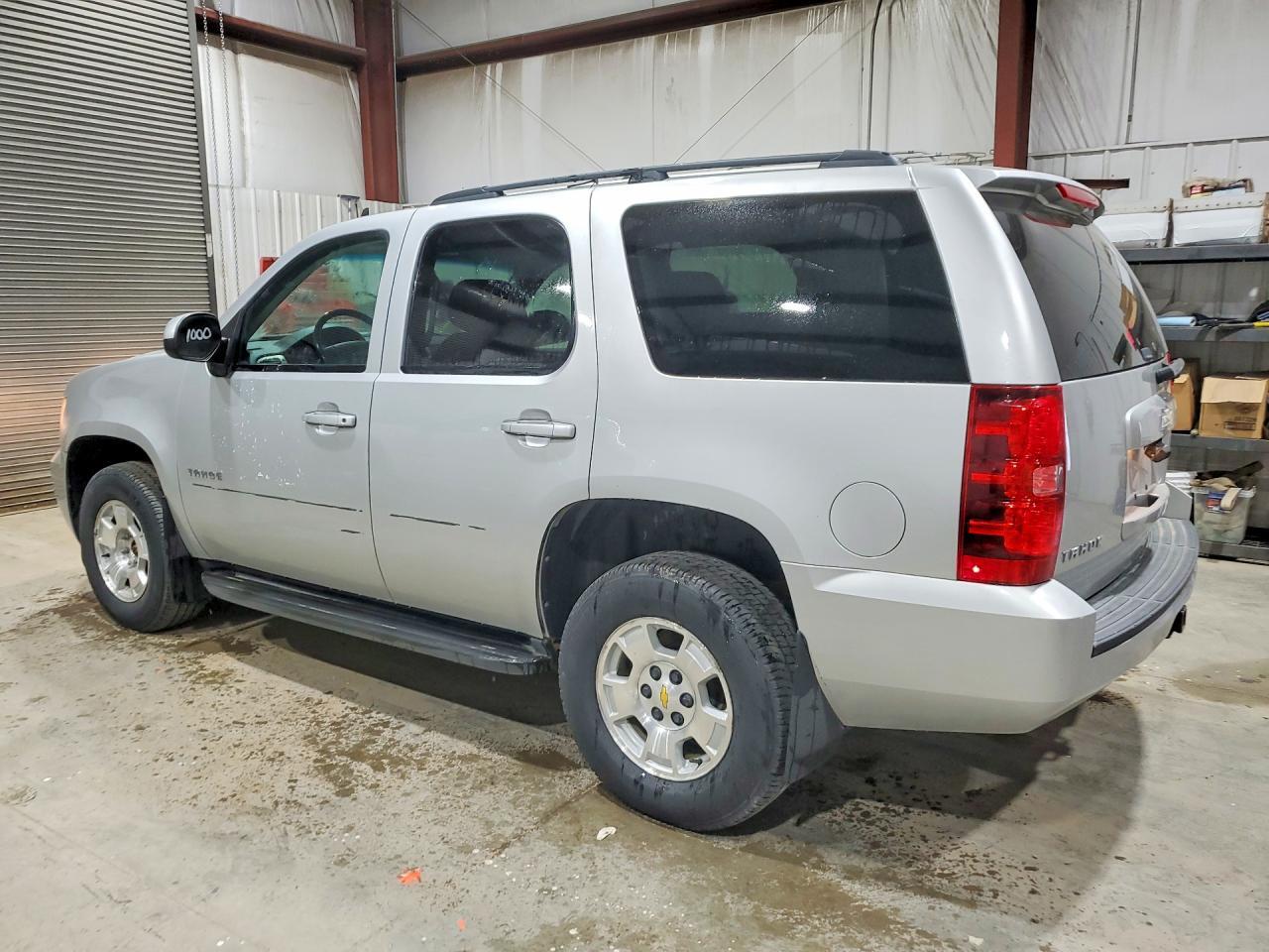 2010 CHEVROLET TAHOE K1500 LS — Фото 2 из 13