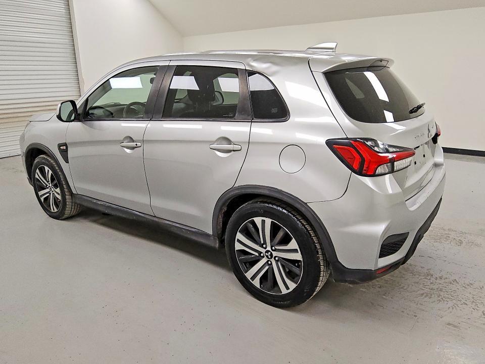 2020 MITSUBISHI OUTLANDER SPORT ES — Фото 2 из 14
