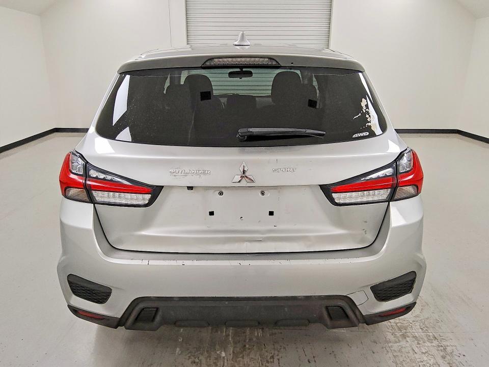 2020 MITSUBISHI OUTLANDER SPORT ES — Фото 6 из 14