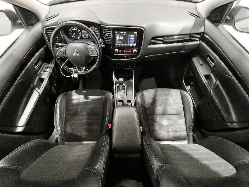 2020 MITSUBISHI OUTLANDER SE/SEL/LE — Фото 8 из 14