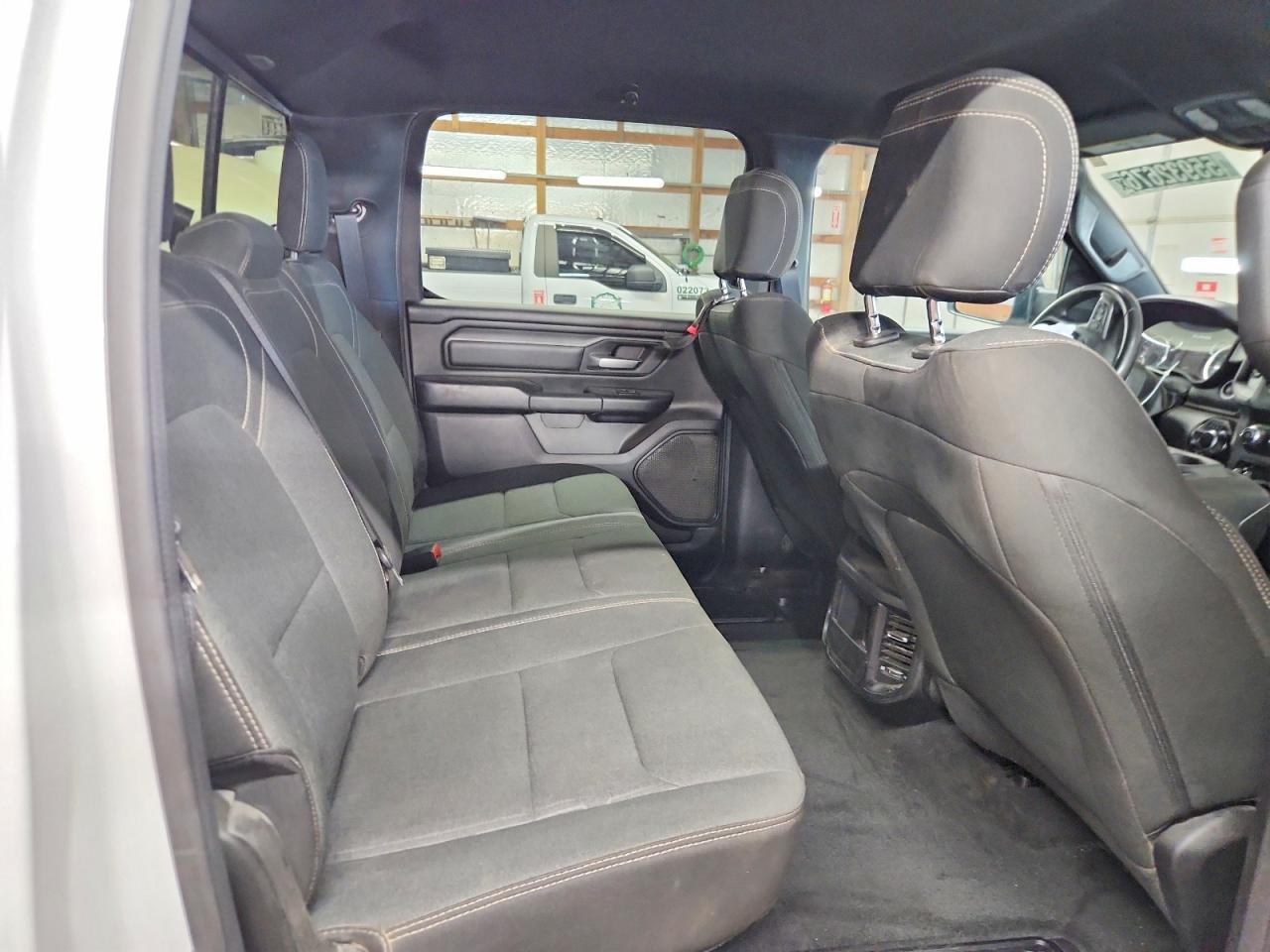 2024 RAM 1500 TRADESMAN — Фото 10 из 12