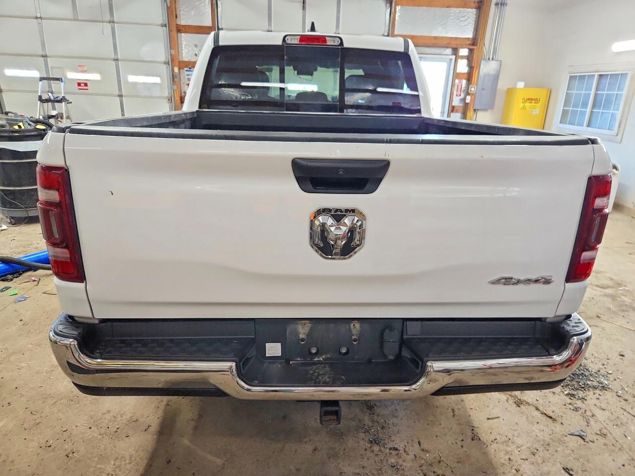 2024 RAM 1500 TRADESMAN — Фото 6 из 12