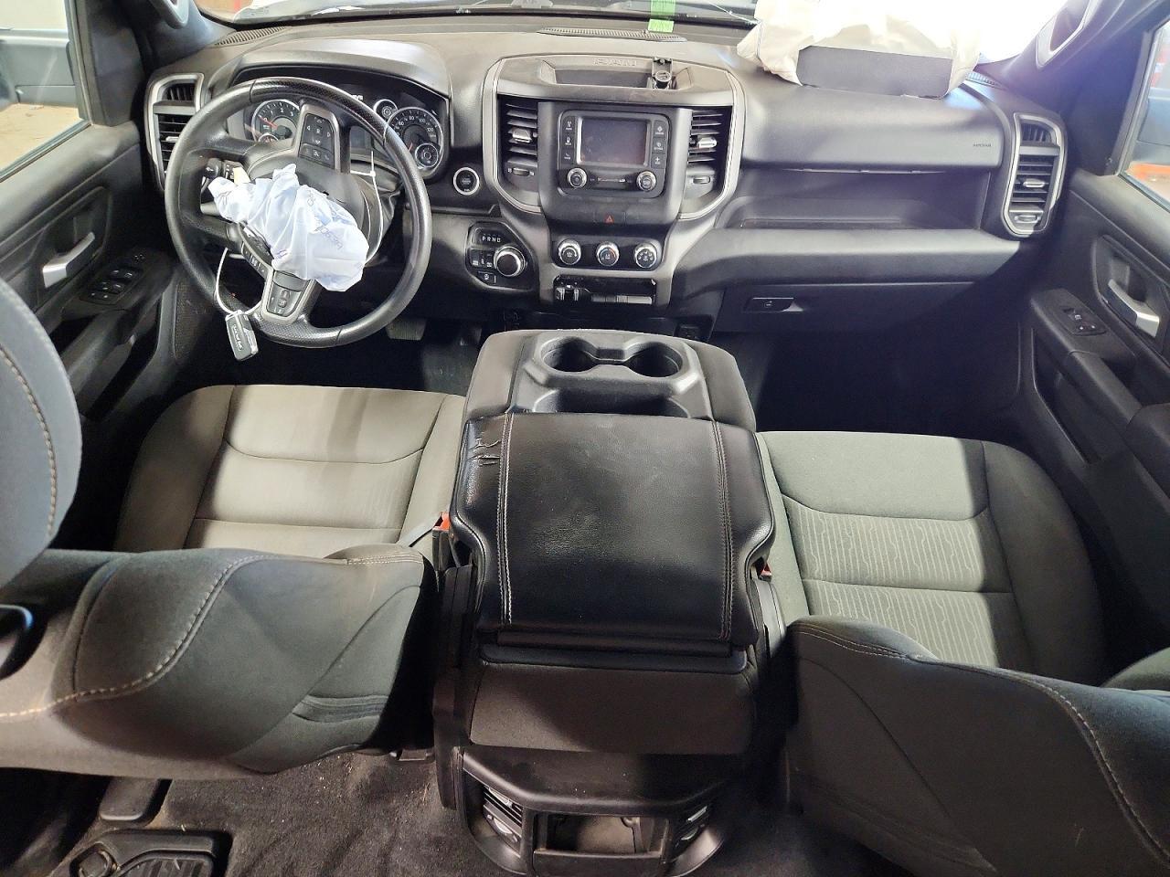 2024 RAM 1500 TRADESMAN — Фото 8 из 12