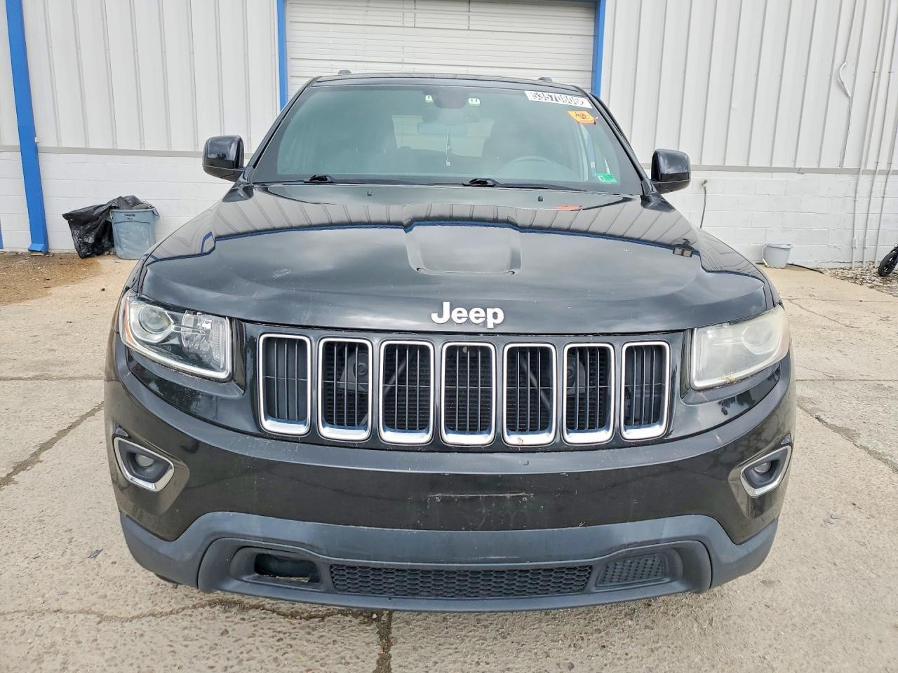 2016 JEEP GRAND CHEROKEE LAREDO — Фото 5 из 13