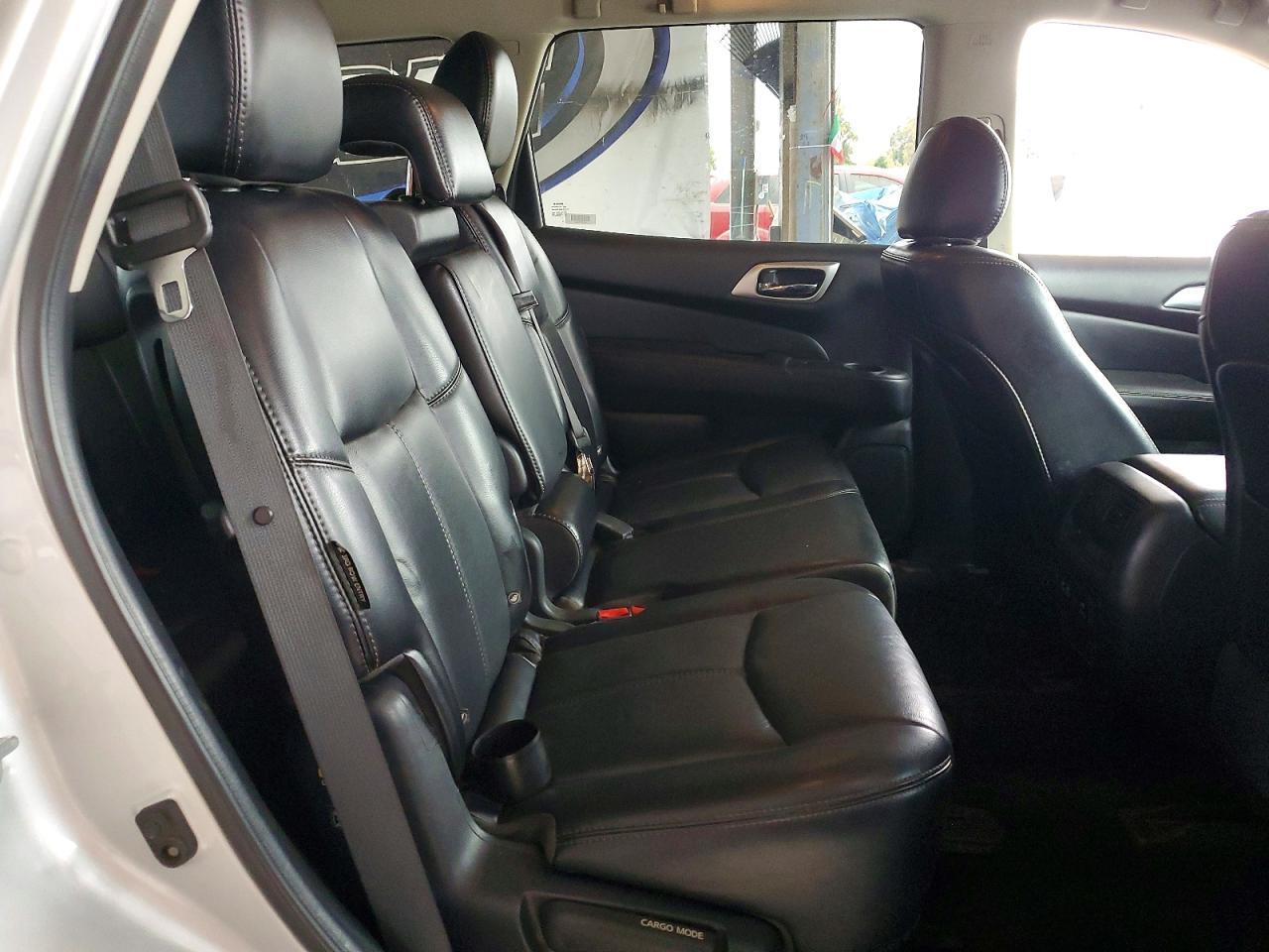 2020 NISSAN PATHFINDER SL — Фото 10 из 12