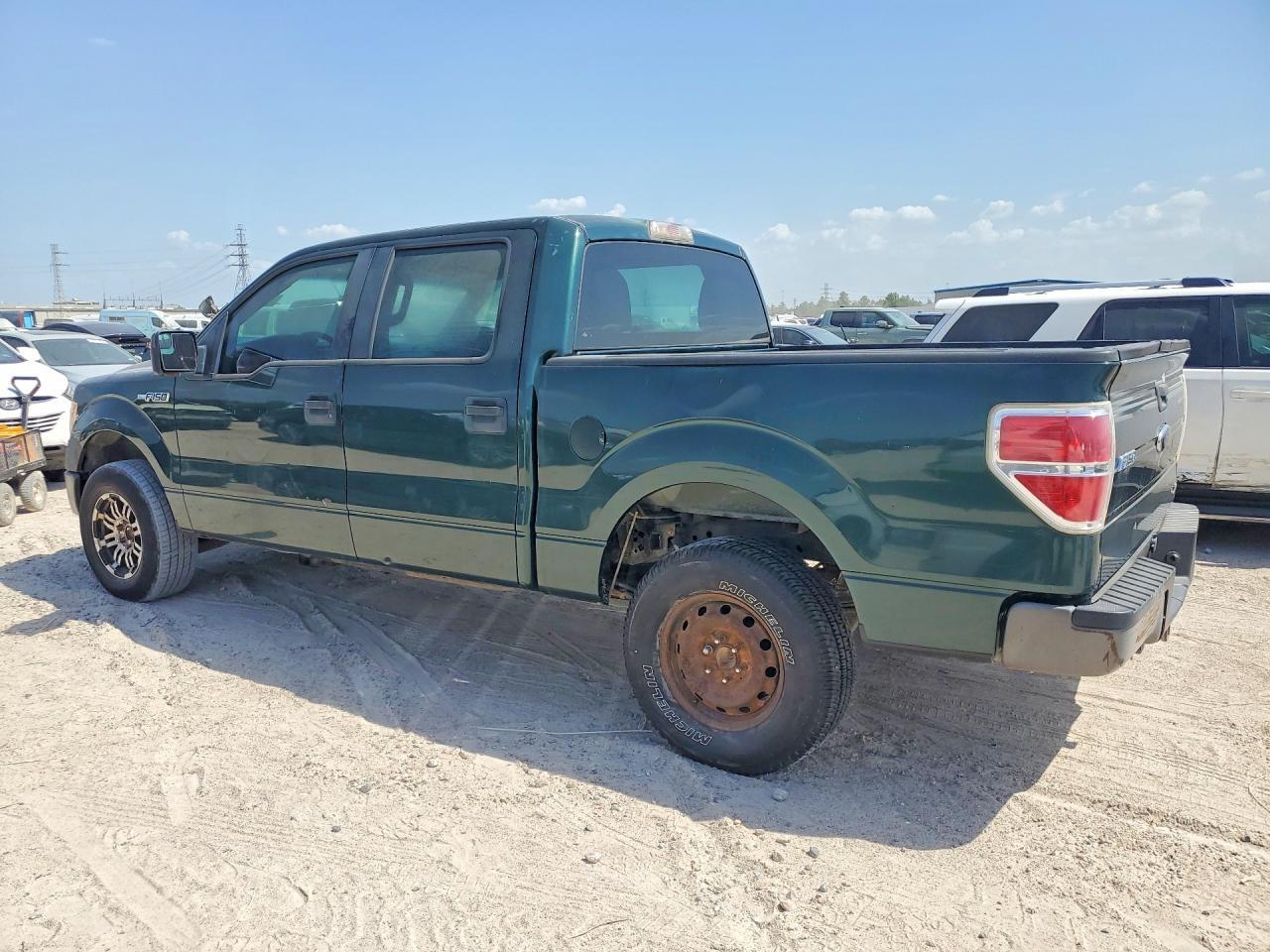 2010 FORD F150 SUPERCREW — Фото 2 из 12