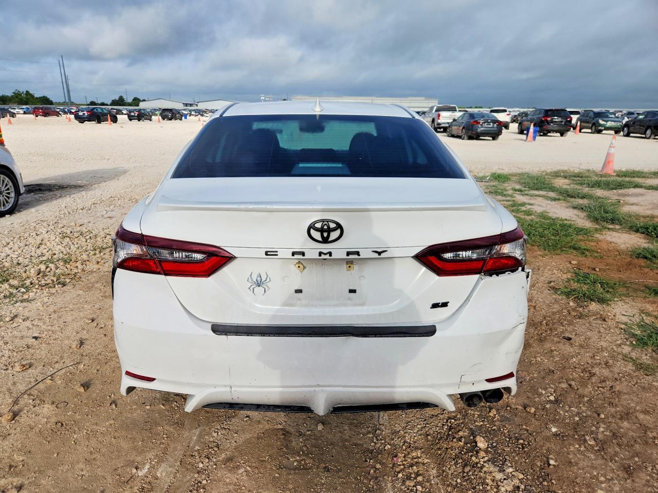 4T1G11AK2RU257762 2024 TOYOTA CAMRY photo no. 6