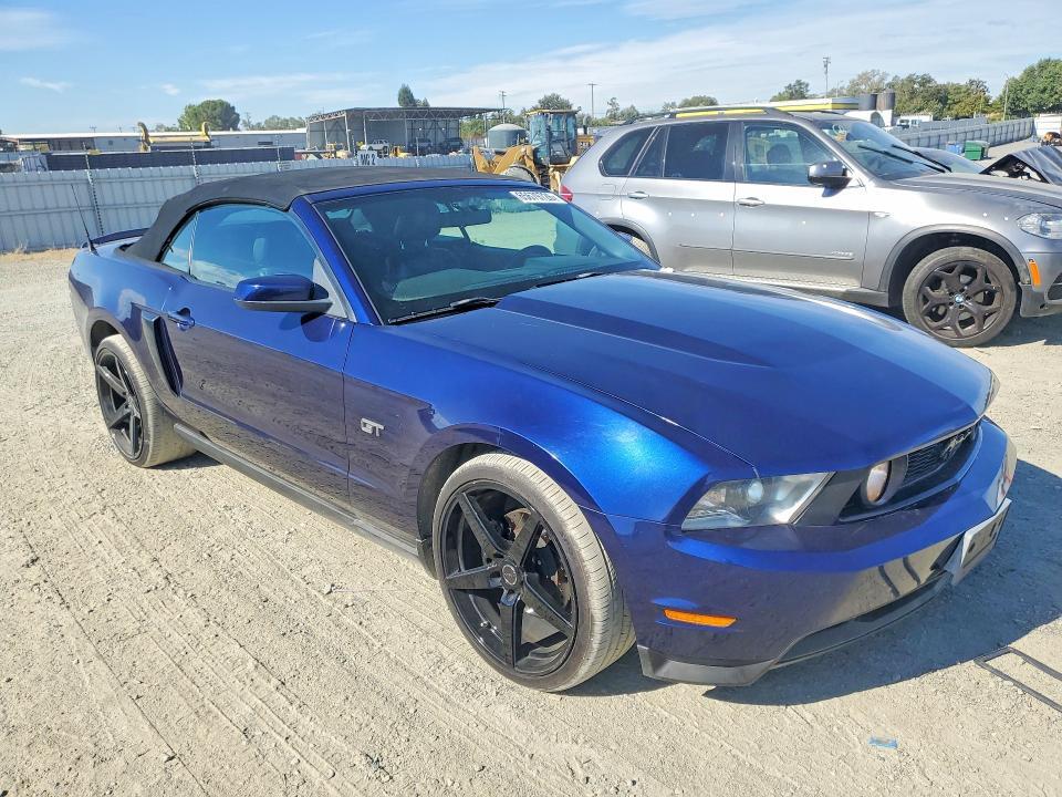 2010 FORD MUSTANG GT — Фото 4 из 12