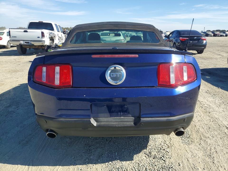 2010 FORD MUSTANG GT — Фото 6 из 12