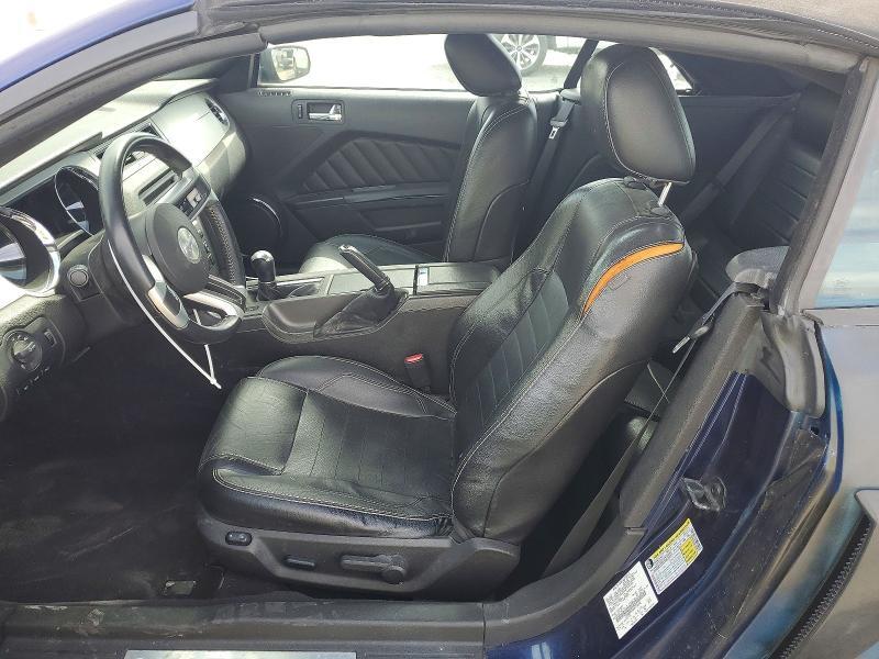 2010 FORD MUSTANG GT — Фото 7 из 12