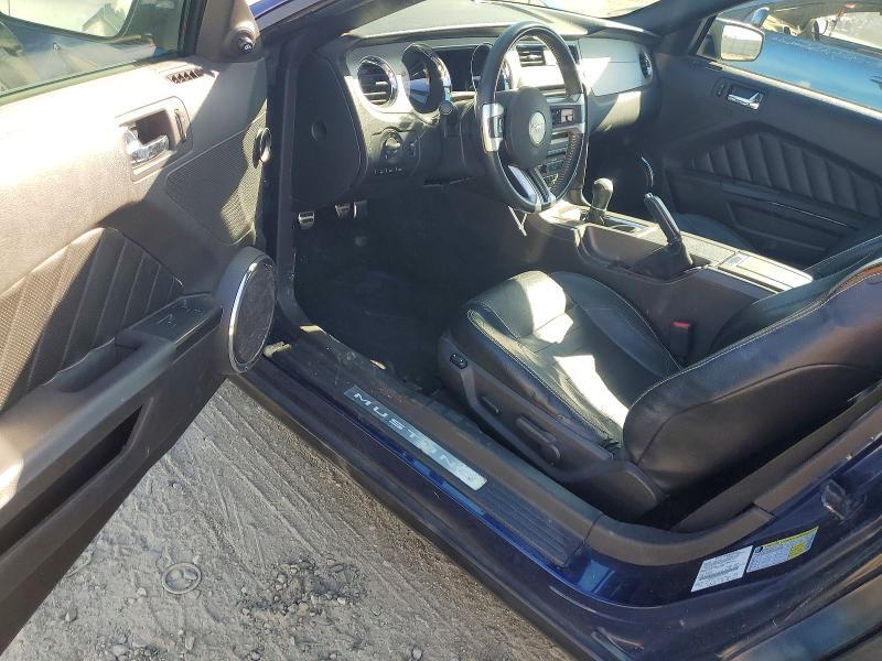 2010 FORD MUSTANG GT — Фото 8 из 12