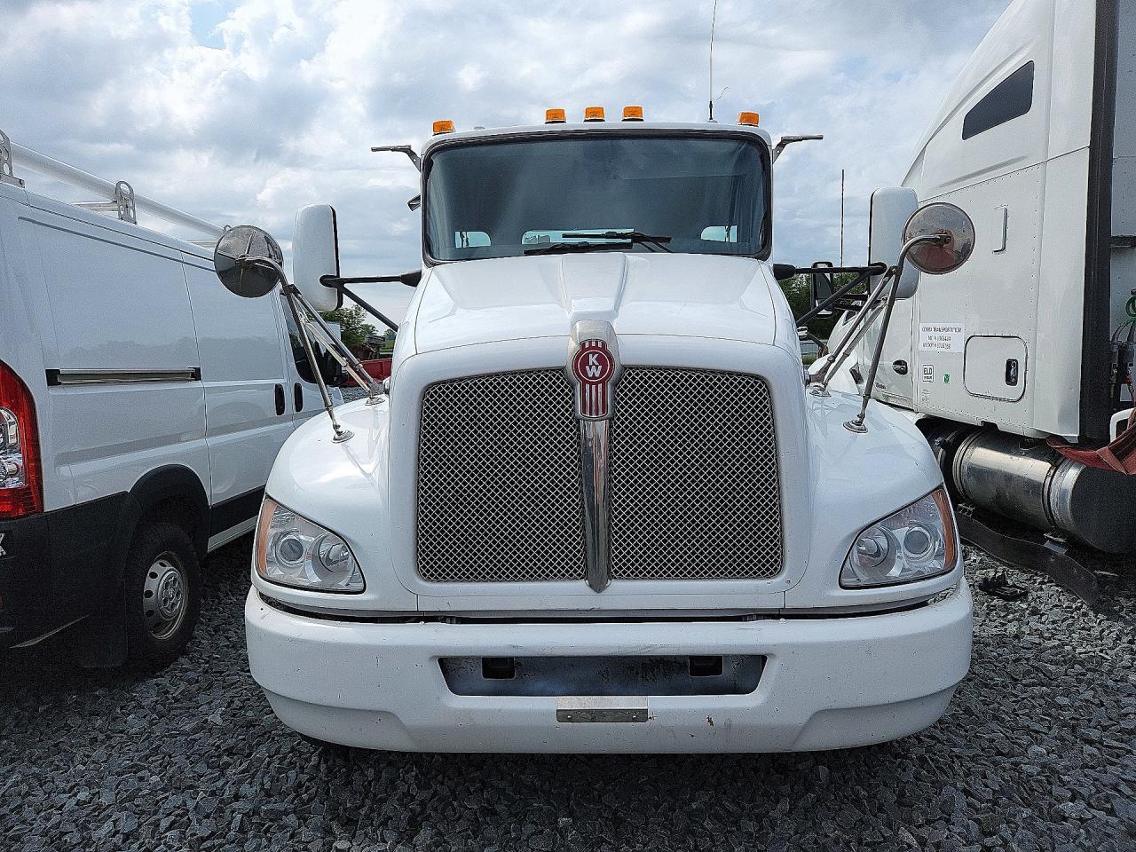 2016 KENWORTH CONSTRUCTION T370 — Фото 5 из 12
