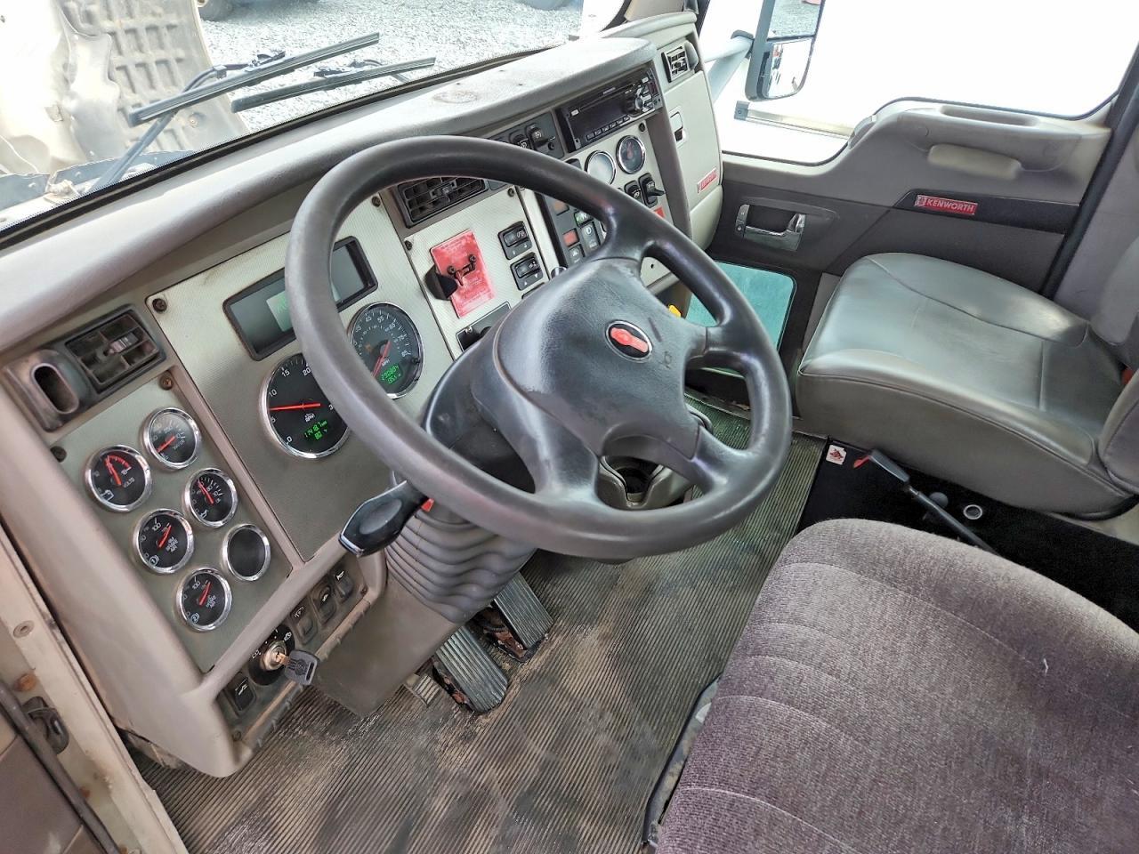 2016 KENWORTH CONSTRUCTION T370 — Фото 8 из 12