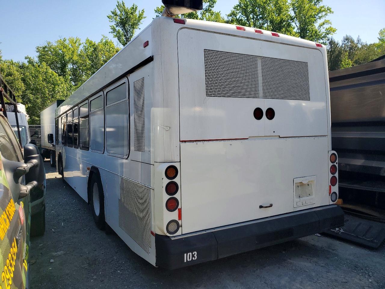 2010 GILLIG TRANSIT BUS LOW — Фото 3 из 10
