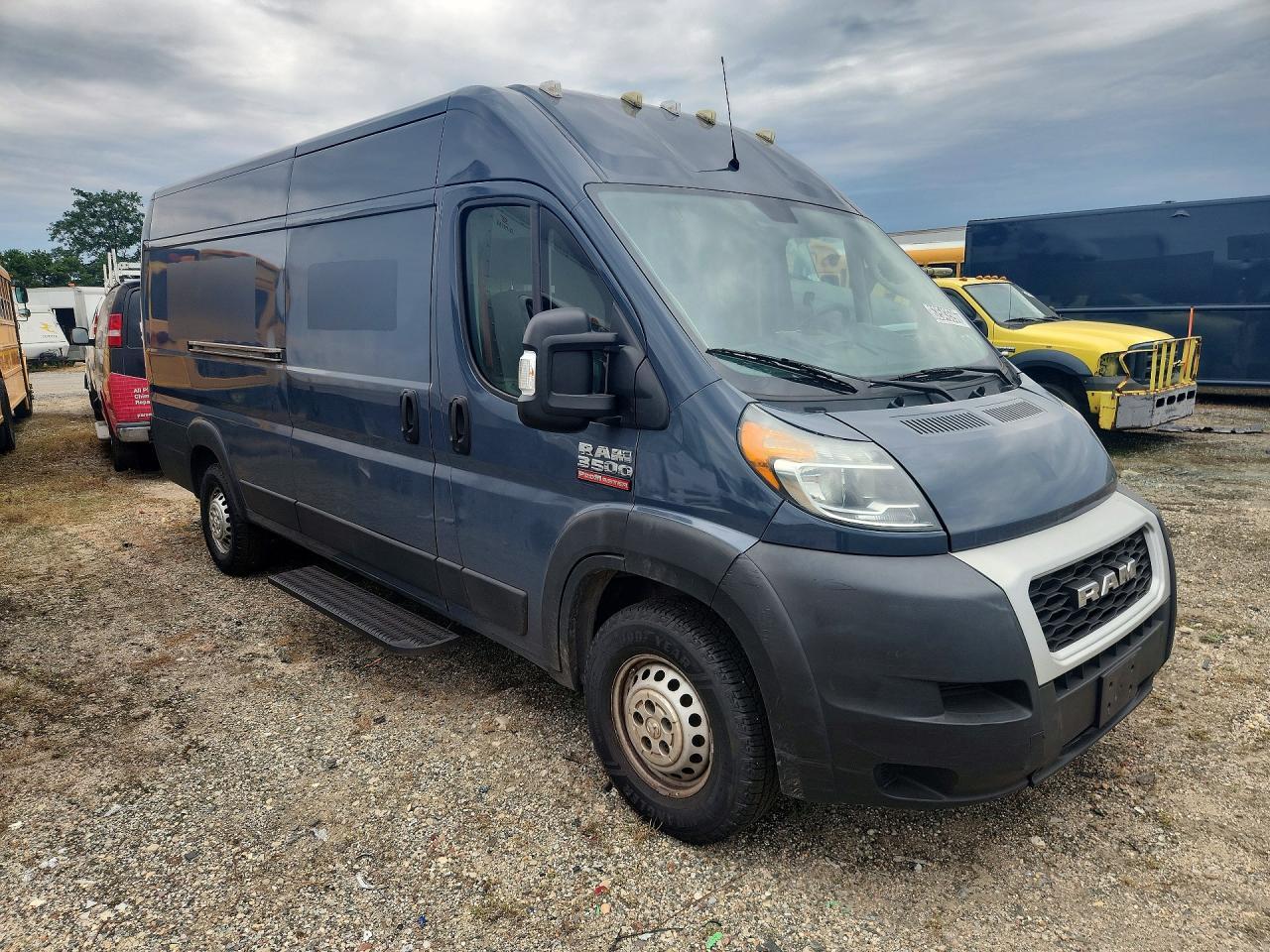 2020 RAM PROMASTER 3500 DELIVERY VAN — Фото 4 из 13