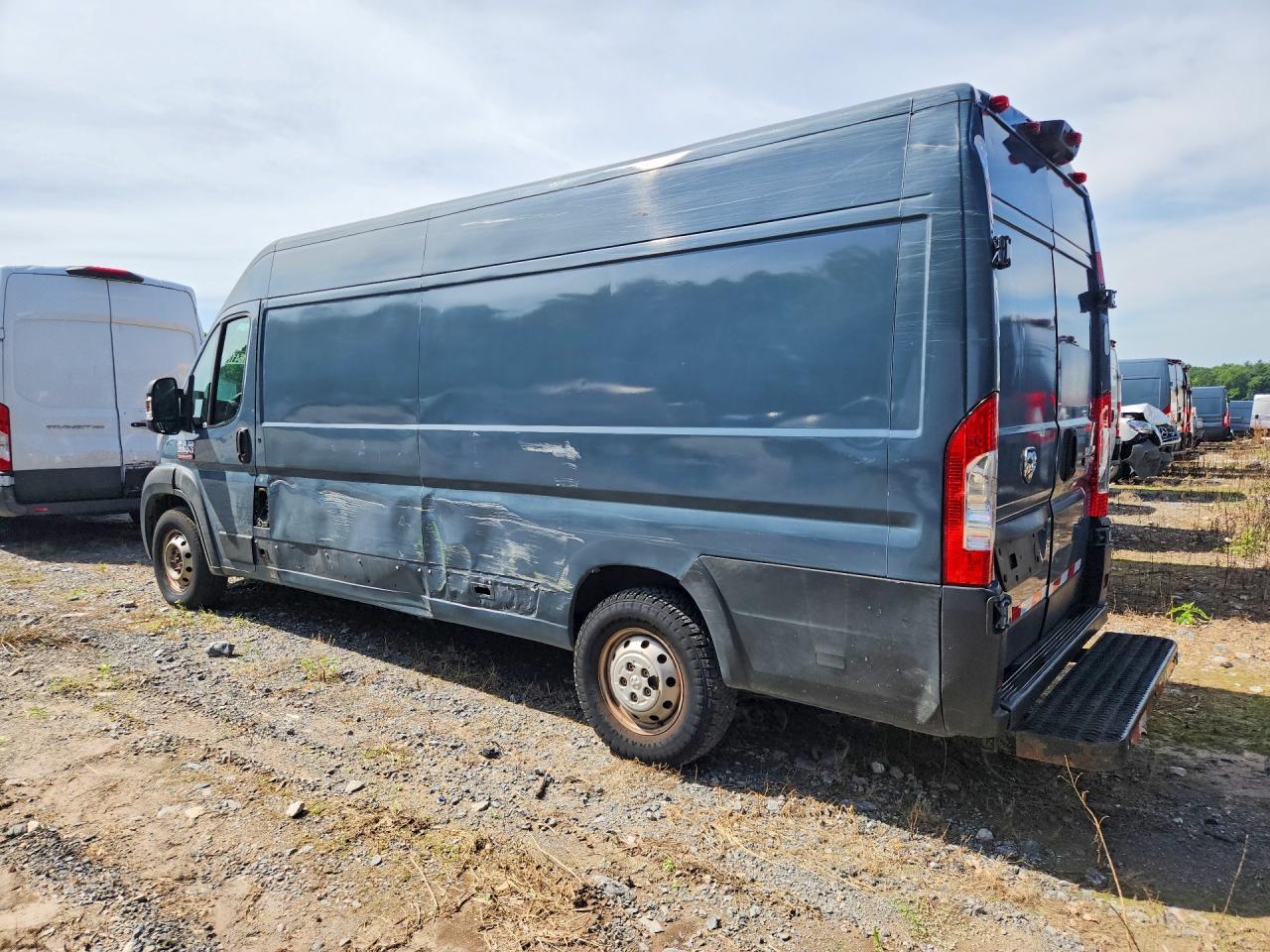 2020 RAM PROMASTER 3500 DELIVERY VAN — Фото 2 из 13