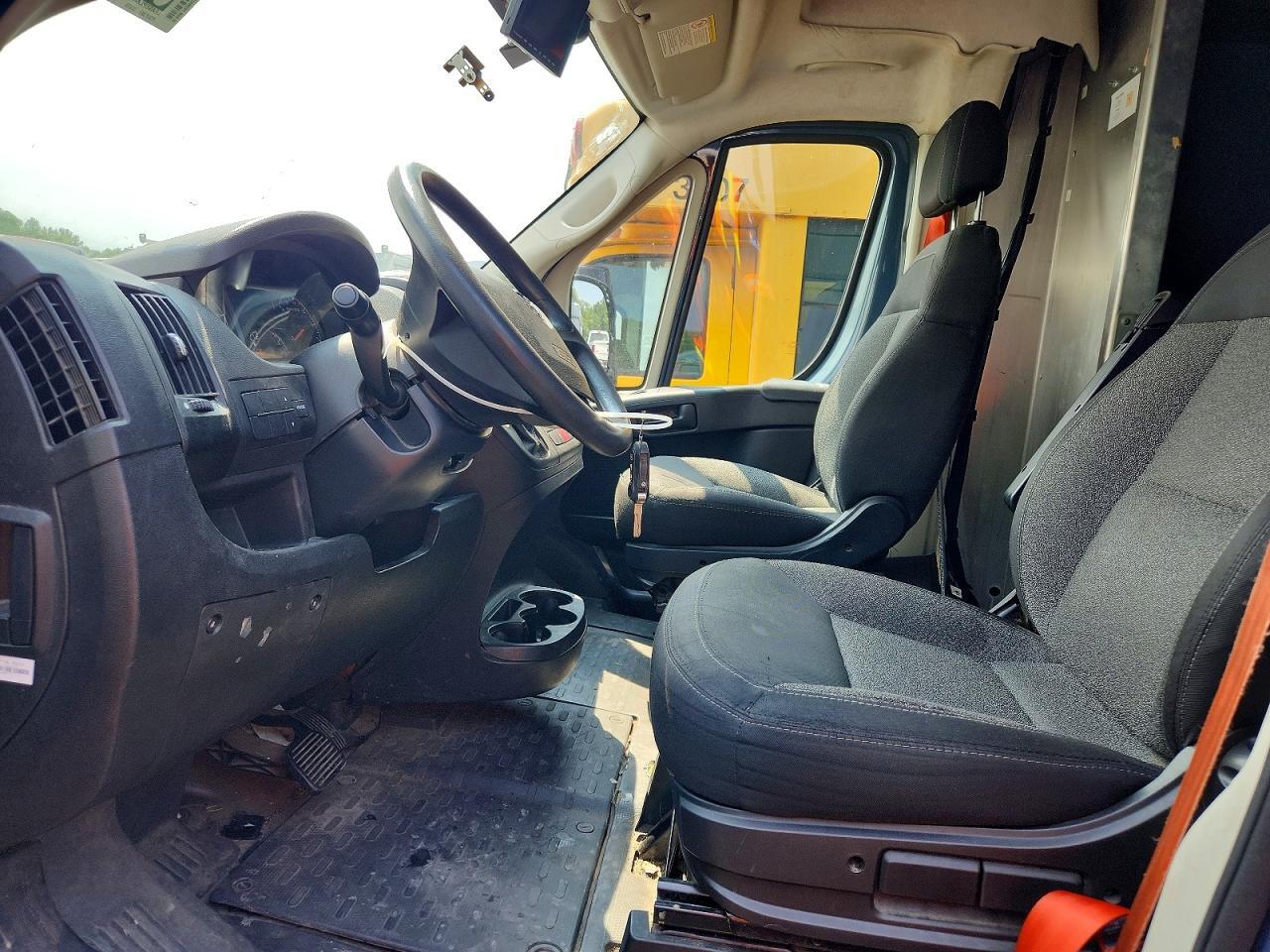 2020 RAM PROMASTER 3500 DELIVERY VAN — Фото 7 из 13