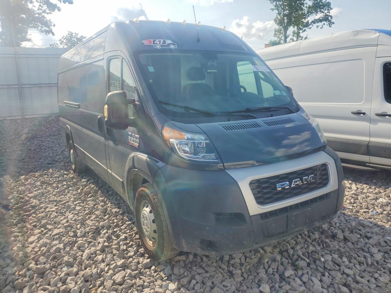 2020 RAM PROMASTER 3500 DELIVERY VAN — Фото 4 из 13