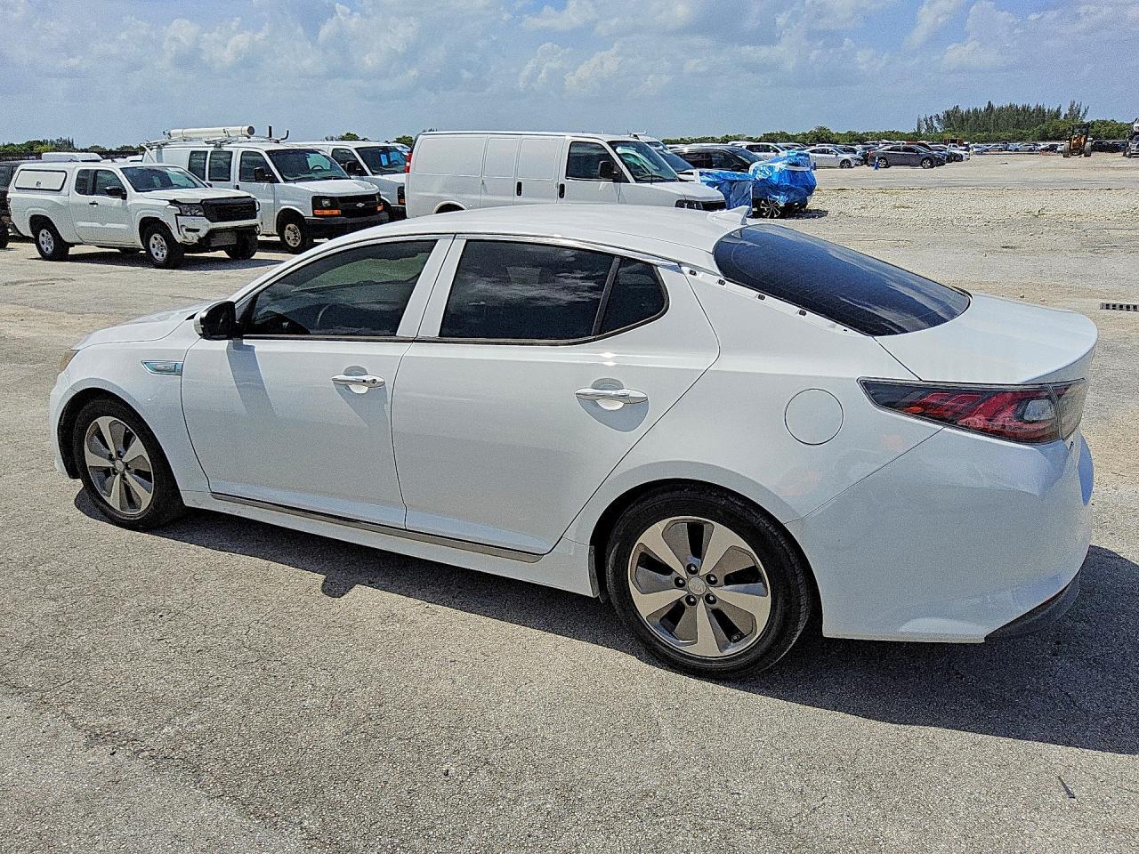 2016 KIA OPTIMA HYBRID — Фото 2 из 12