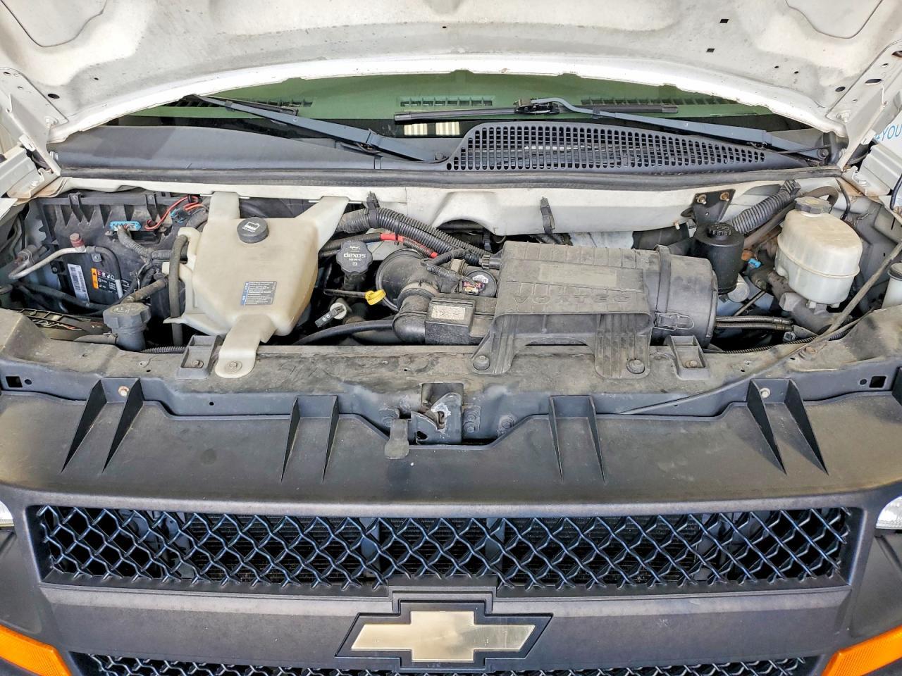 2013 CHEVROLET EXPRESS G2500 — Фото 12 из 13