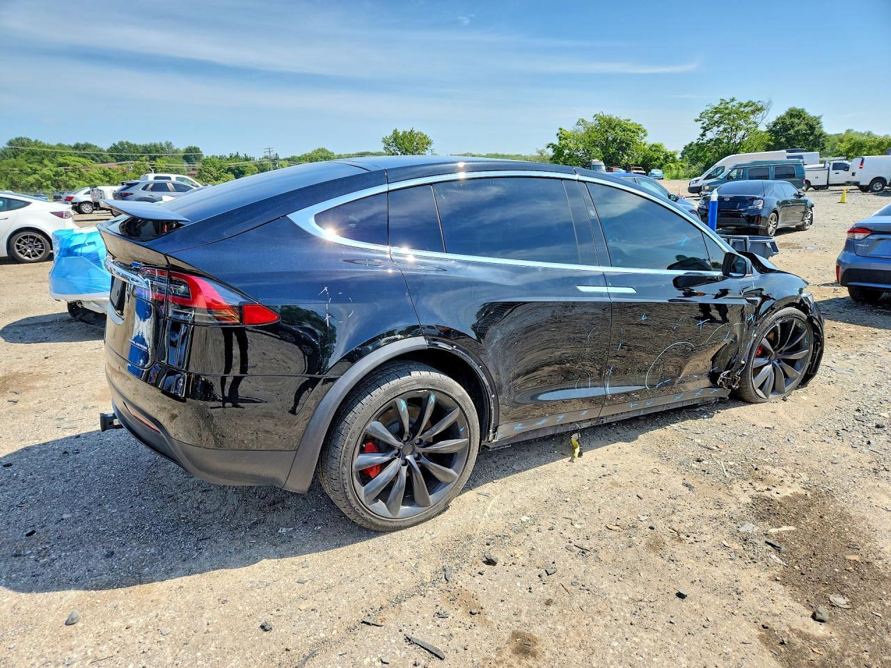 2020 TESLA MODEL X — Фото 3 из 13