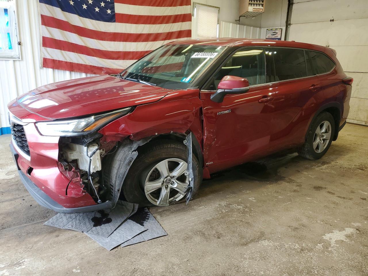 2020 TOYOTA HIGHLANDER HYBRID LE