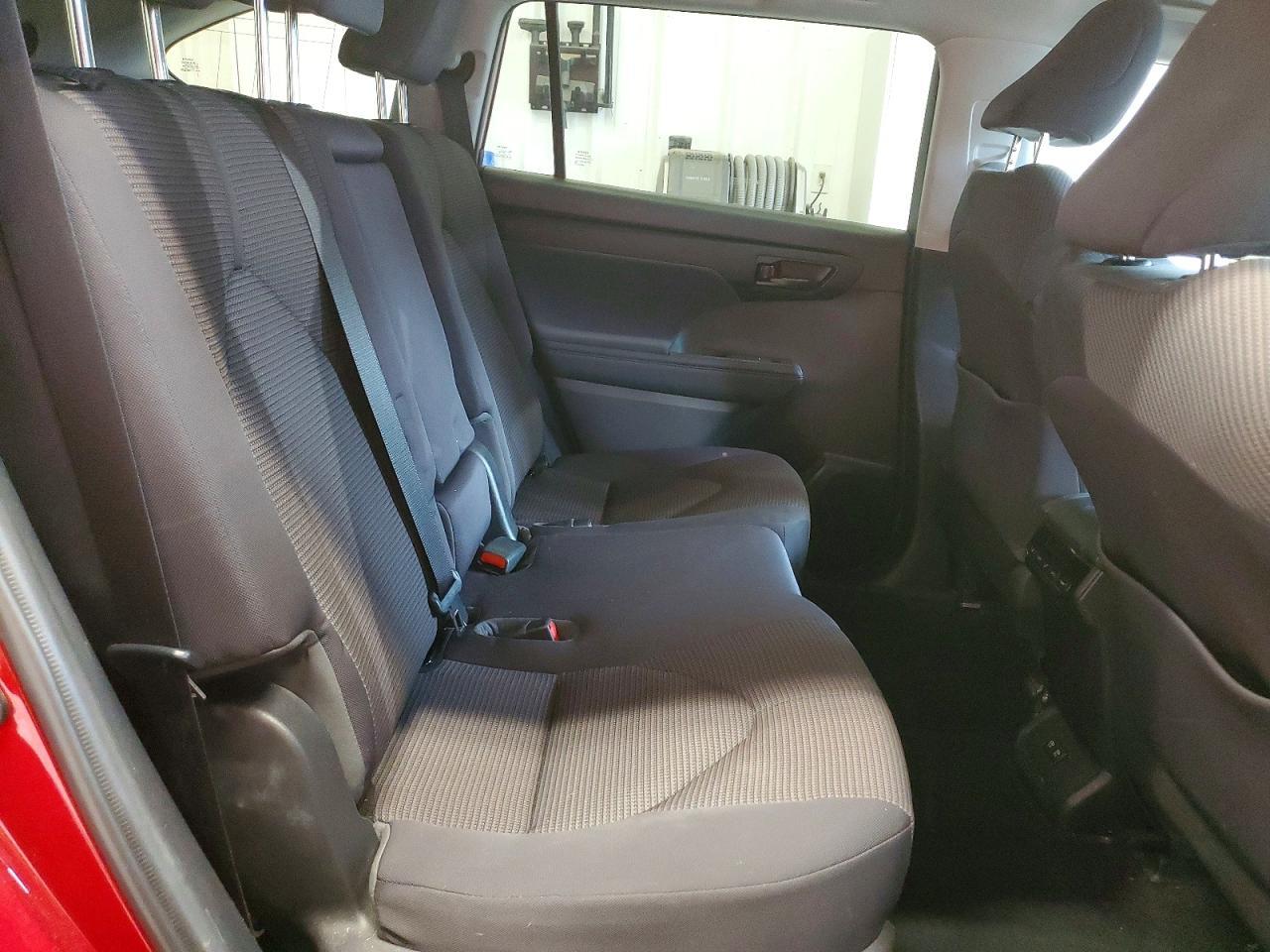 2020 TOYOTA HIGHLANDER HYBRID LE — Фото 11 из 13